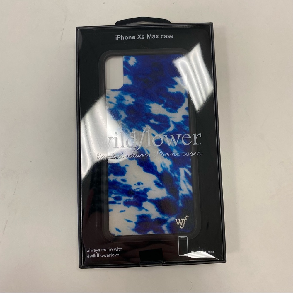 NWT Wildflower blue + white tie dye iphone XS max case